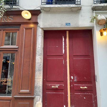 Cosy 2 Pieces Typiquement Parisien A Notre-Dame Lejlighed Eksteriør billede