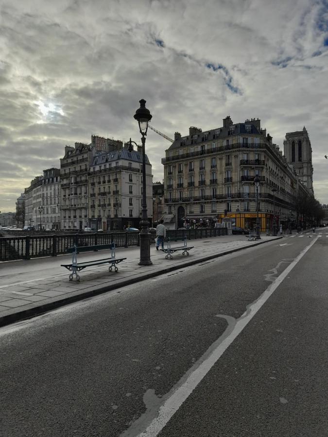 Cosy 2 Pieces Typiquement Parisien A Notre-Dame Lejlighed Eksteriør billede